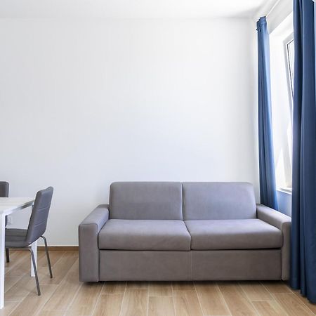 Residence Торваяника Екстериор снимка