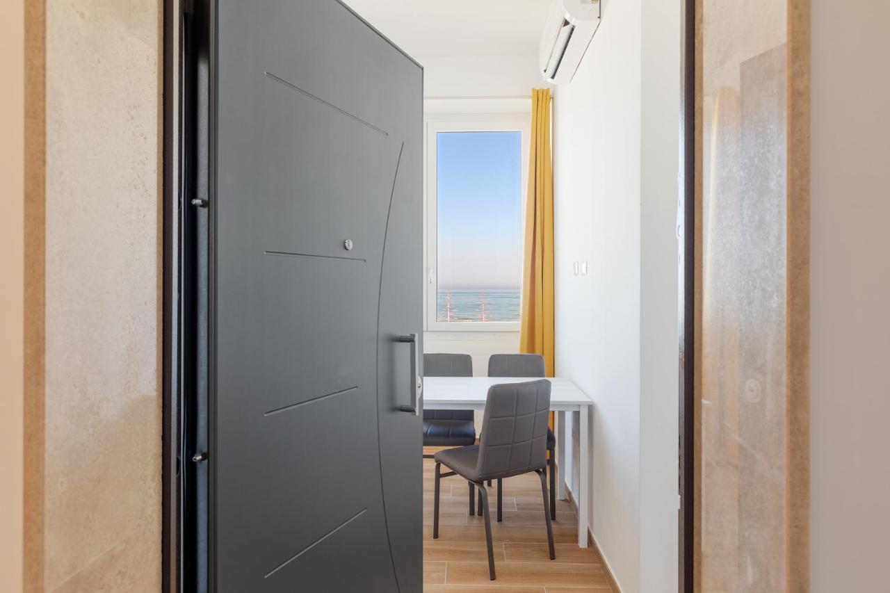 Residence Торваяника Екстериор снимка