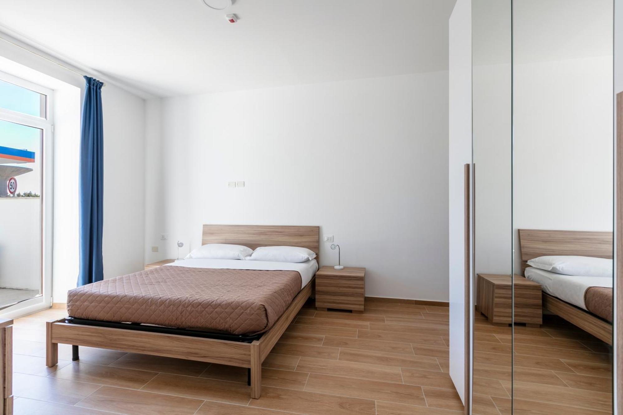 Residence Торваяника Екстериор снимка