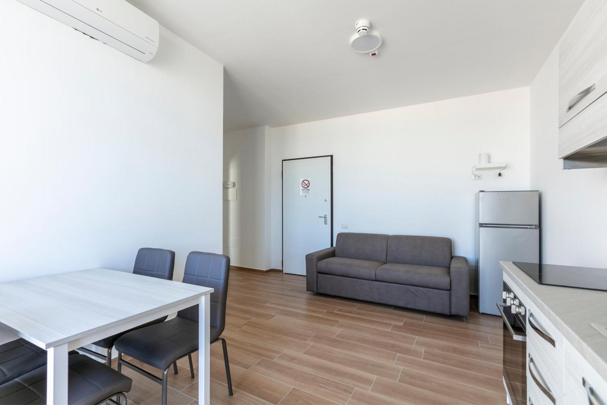 Residence Торваяника Екстериор снимка