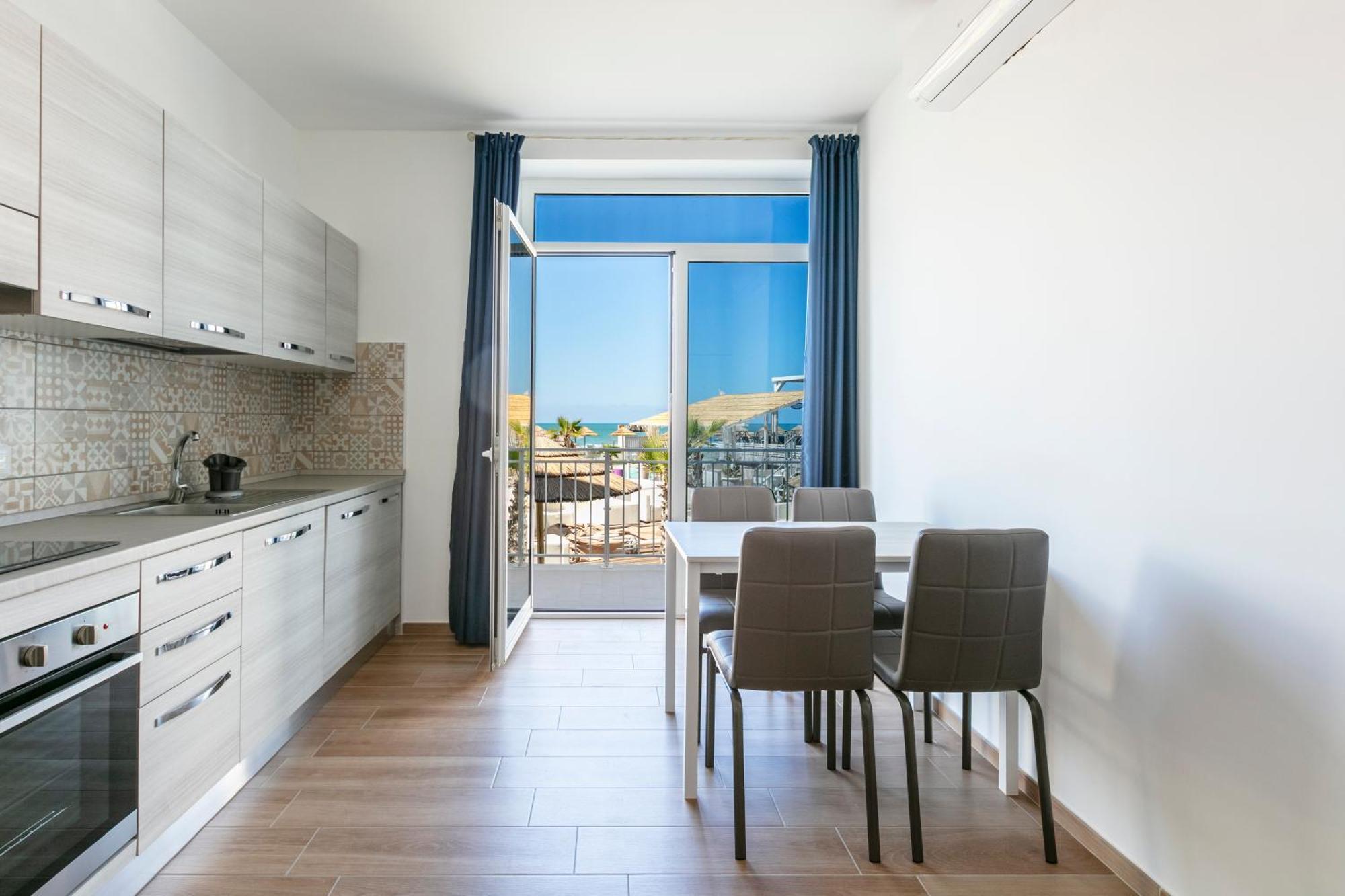 Residence Торваяника Екстериор снимка