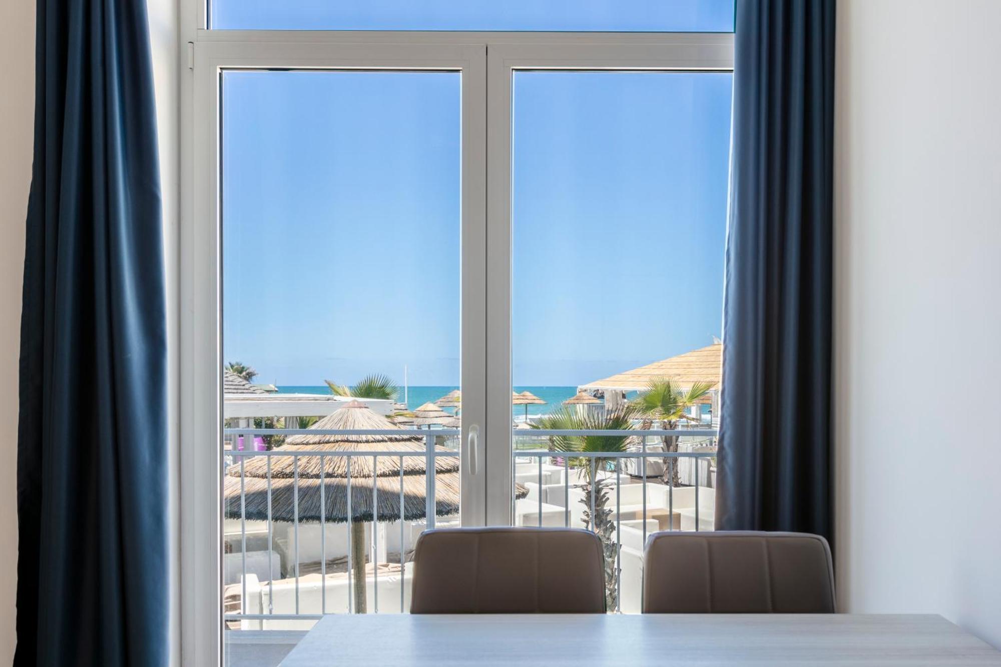 Residence Торваяника Екстериор снимка